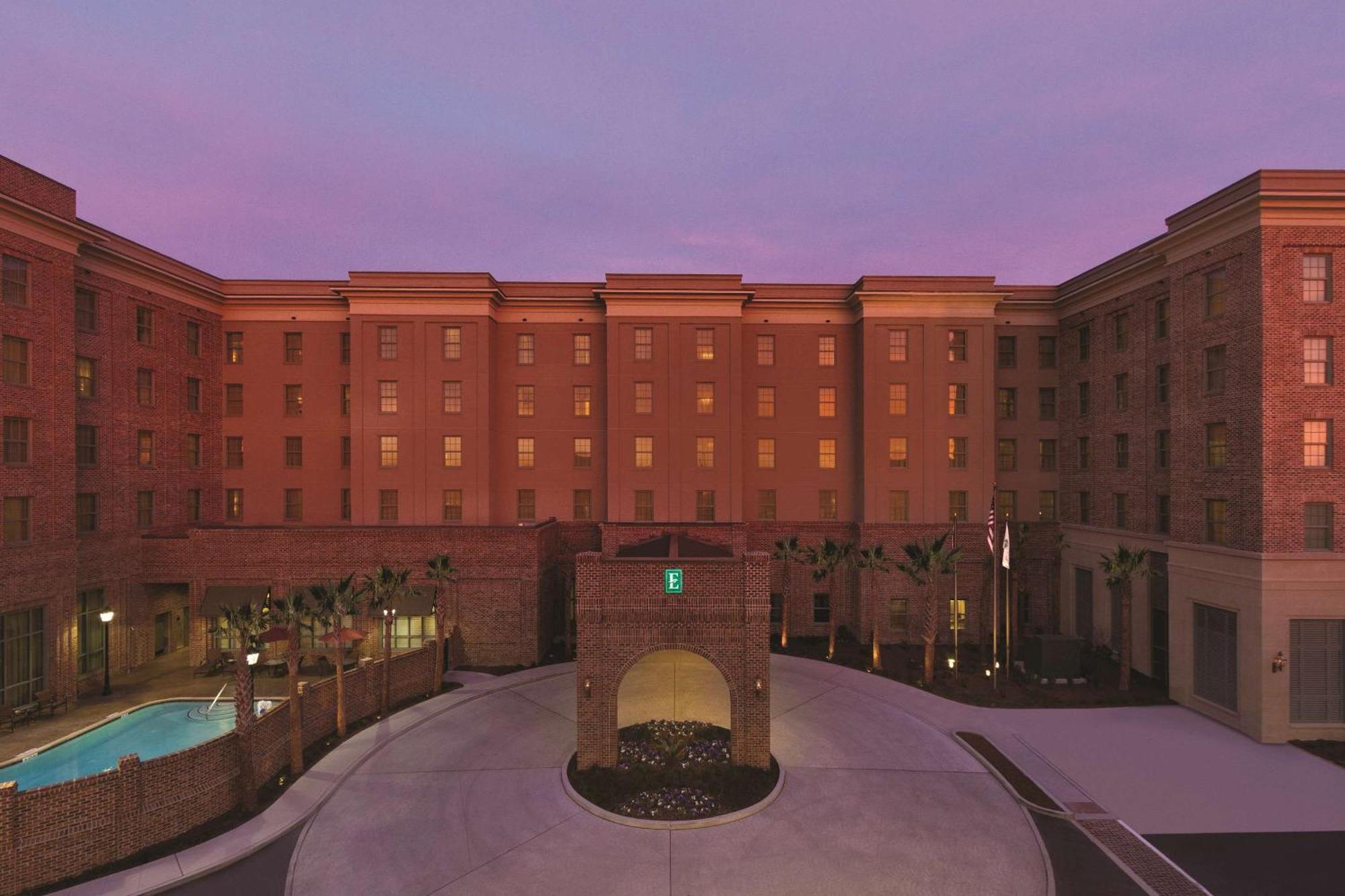 Embassy Suites Savannah Historic District Bagian luar foto