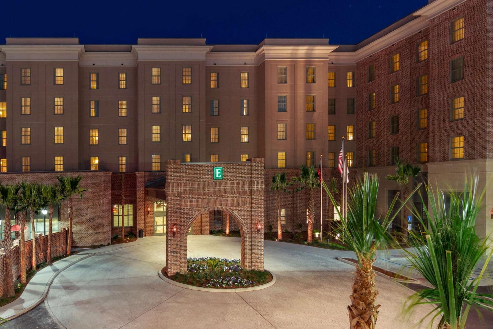 Embassy Suites Savannah Historic District Bagian luar foto